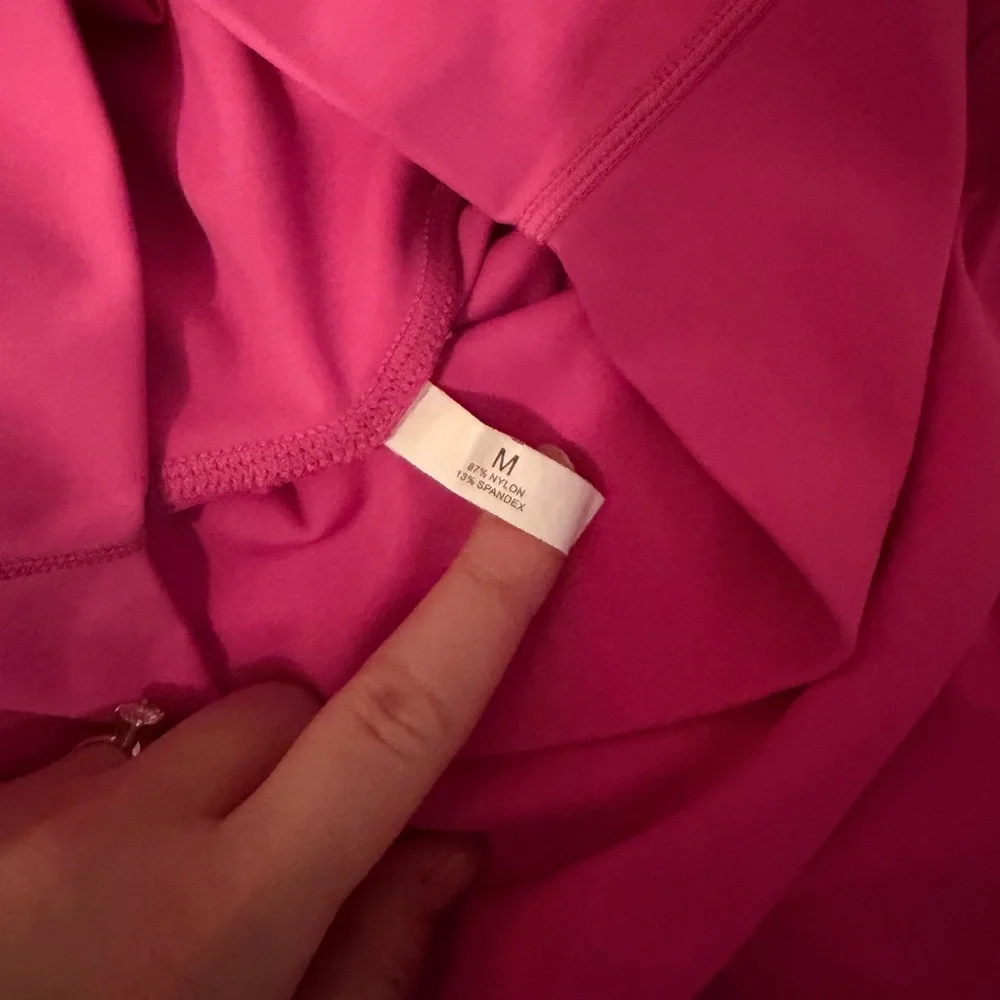 NVGTN Signature 2.0 Leggings - Picture 8 of 8